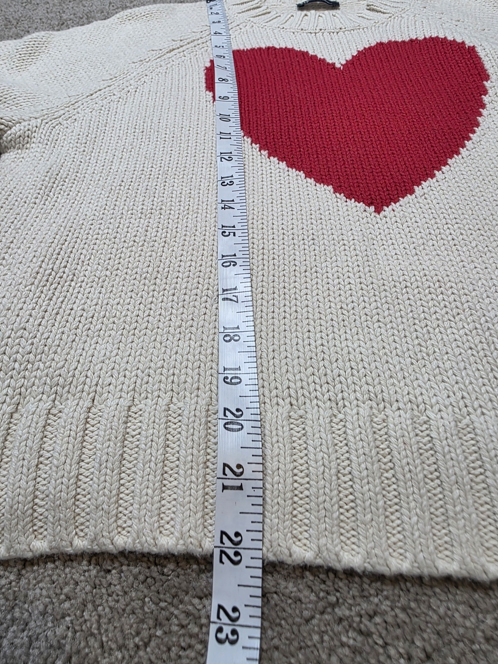 Gap Cream & Red Heart Intarsia Knit Oversized Cropped Sweater – Size Small (S) - Picture 13 of 14
